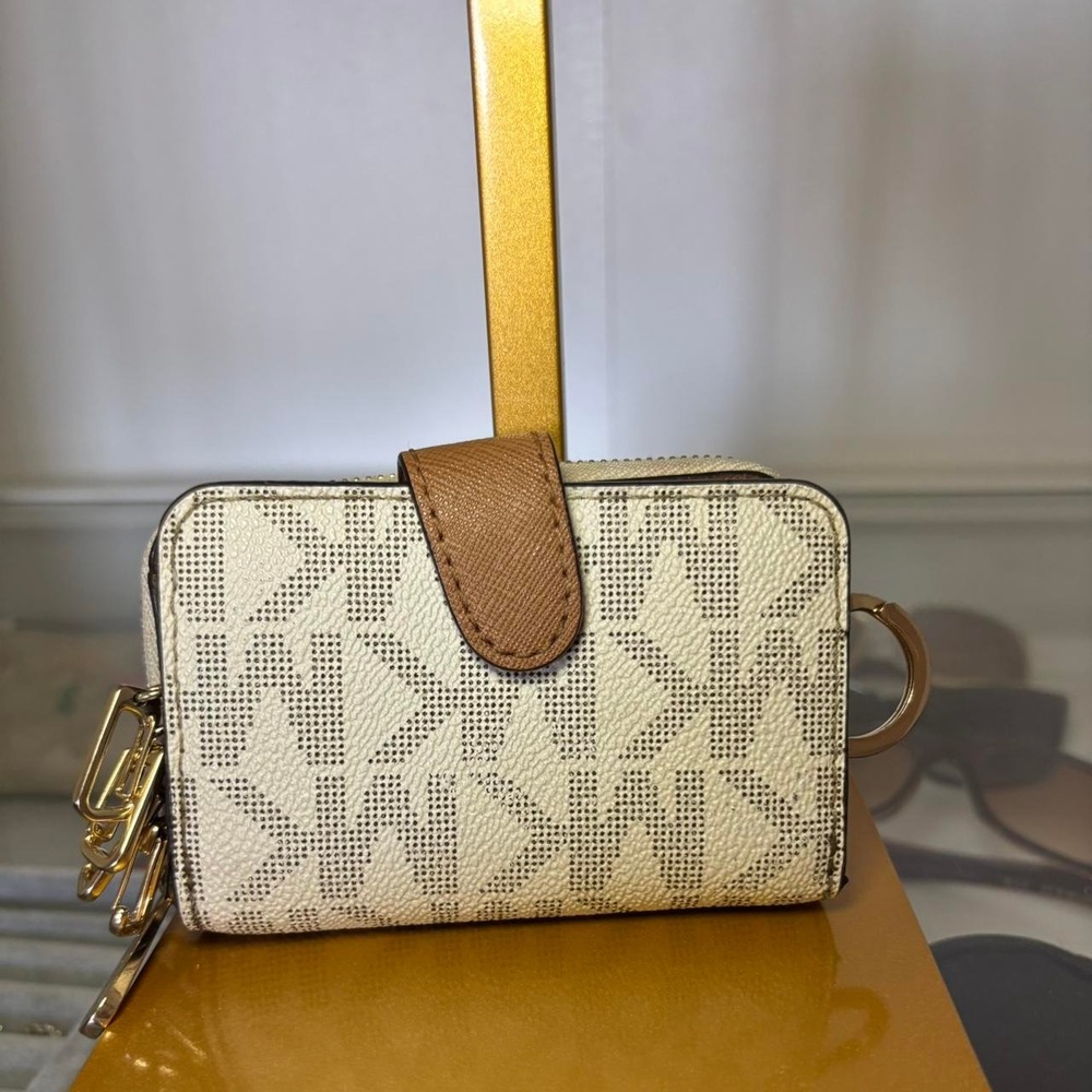 MK mini Wallet - Picture 2 of 7